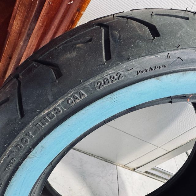 Neumático moto marca B3 CAA 2822