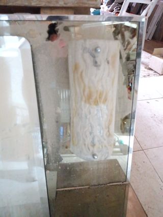 Espejo de baño con cajones y apliques