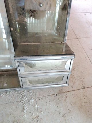 Espejo de baño con cajones y apliques