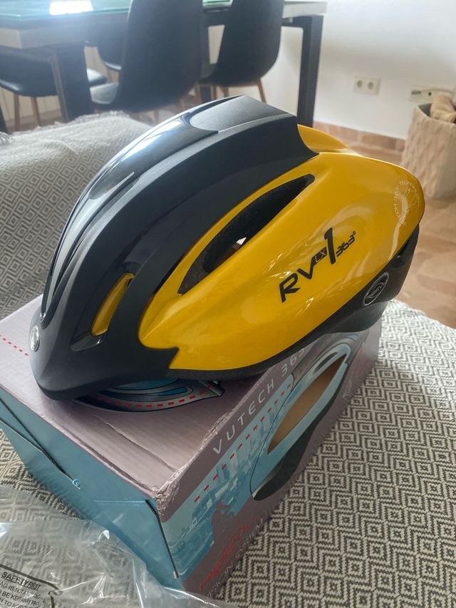 Casco Bicicleta Amarillo y Negro RV1 363