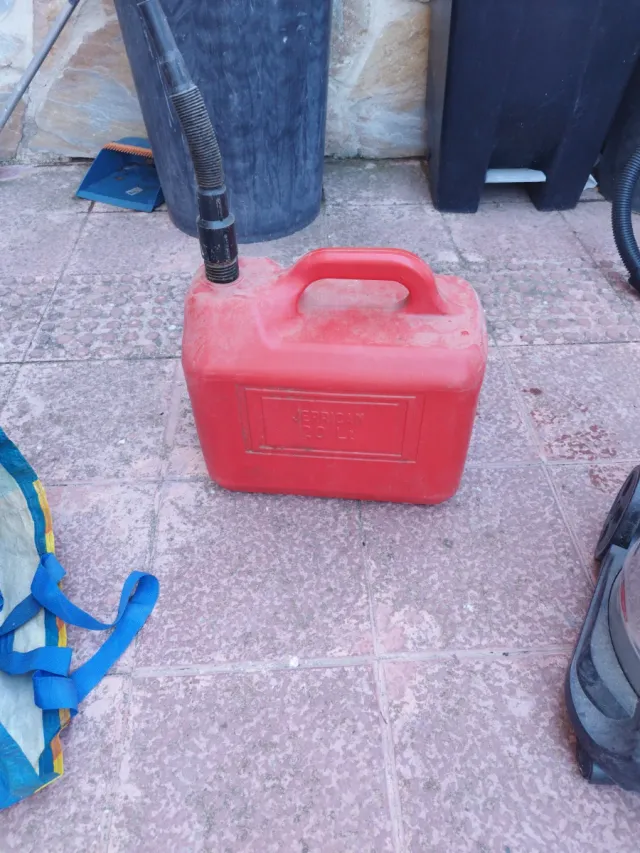 Bidón Gasolina 20L Jerrican Rojo