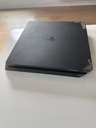 PS4 (PlayStation 4) Negra - Sin Mando