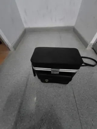 Videocámara JVC Vintage Color GC-4800U o similar