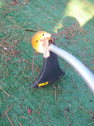 Desbrozadora Homelite HLT26CDY