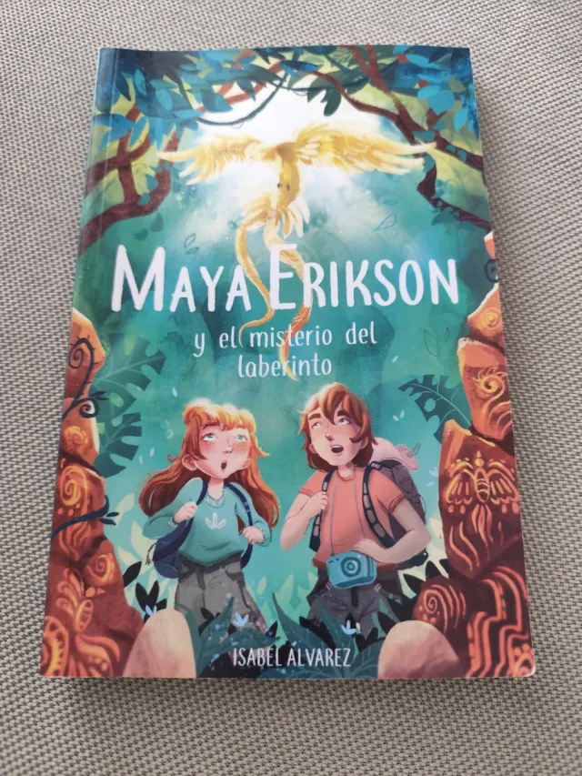 Maya Erikson y el misterio del laberinto: un em...