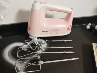 Batidora amasadora SilverCrest rosa