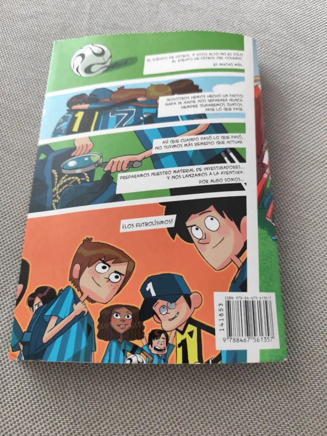 Los Futbolísimos 1: El misterio de los árbitros...