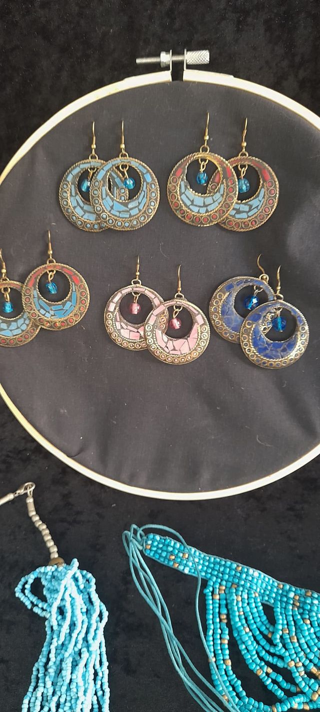 Maletín expositor con bisutería OPORTUNIDAD