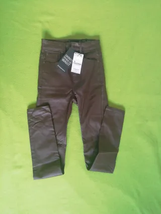 Pantalón elásticos nuevos Skinny Stradivarius Tall
