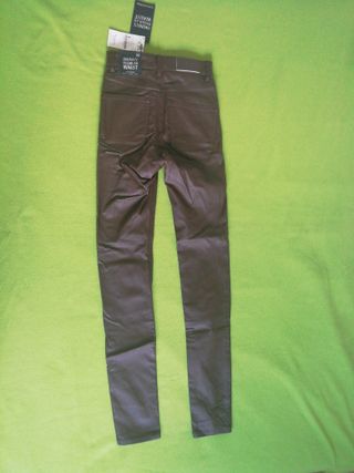 Pantalón elásticos nuevos Skinny Stradivarius Tall