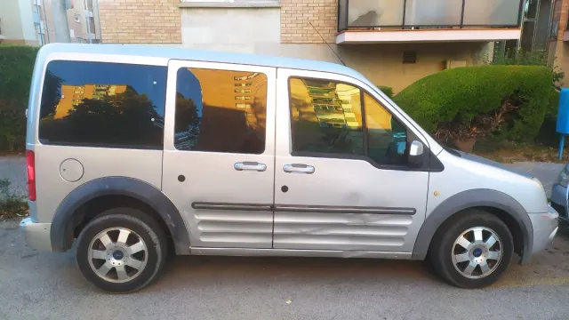 Ford Tourneo Connect 2012