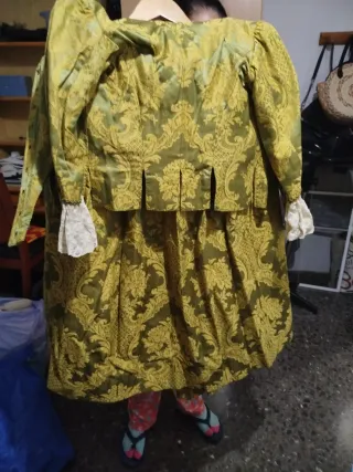 Traje de Fallera verde y amarillo