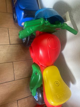 Correpasillos infantiles (moto y coche)