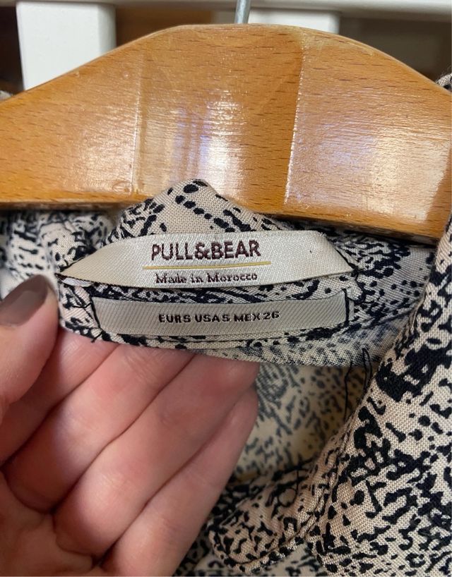 Camisa estampada serpiente