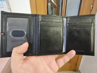 Cartera Tommy Hilfiger Piel Negra