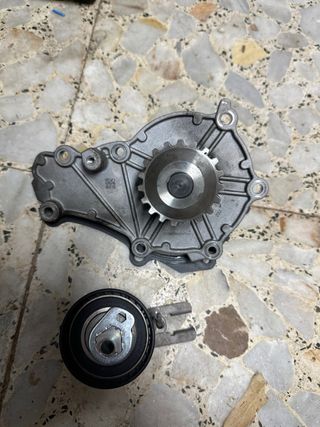 Bomba de agua Peugeot 207 1.6 2009