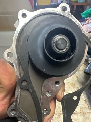 Bomba de agua Peugeot 207 1.6 2009