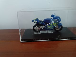 Maqueta Moto Honda RSR 125 Toni Elías 2001