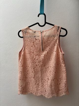 Lote 2 prendas Talla S camisa Rosa y top deportivo