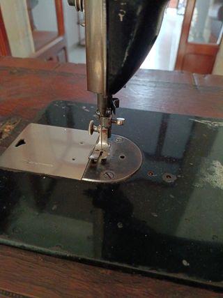 Antigua Máquina de Coser Gritzner