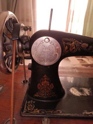 Antigua Máquina de Coser Gritzner