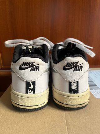 Nike Air Force Blancas y Negras