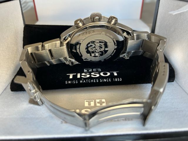 Reloj TISSOT 1853 V8 cronógrafo