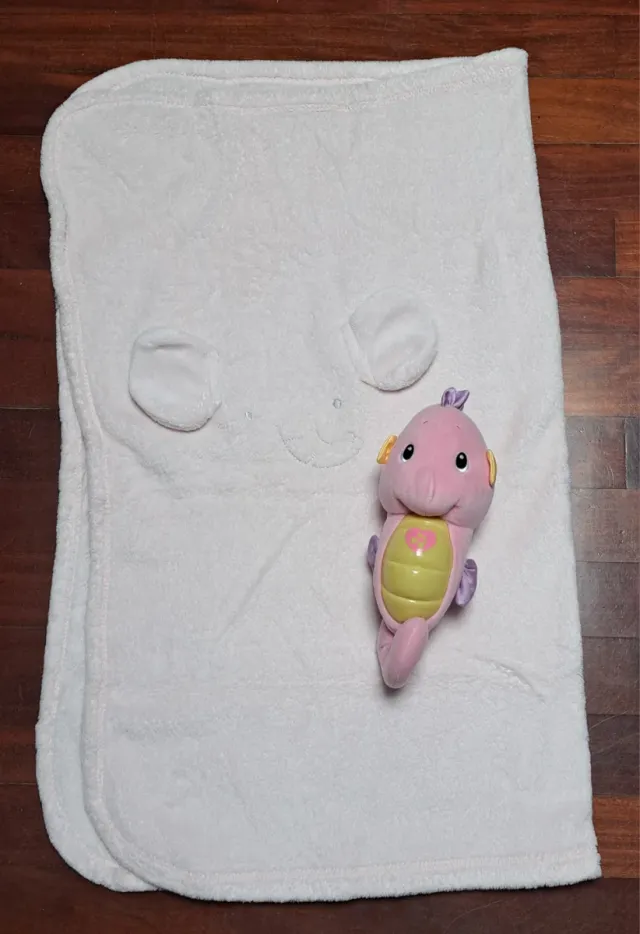 Manta bebé + Gusiluz musical