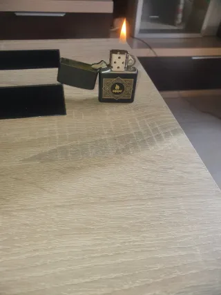 Encendedor Zippo con diseño