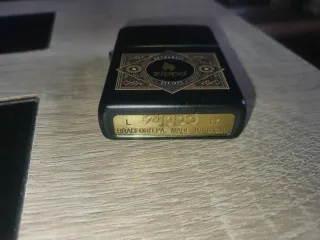 Encendedor Zippo con diseño