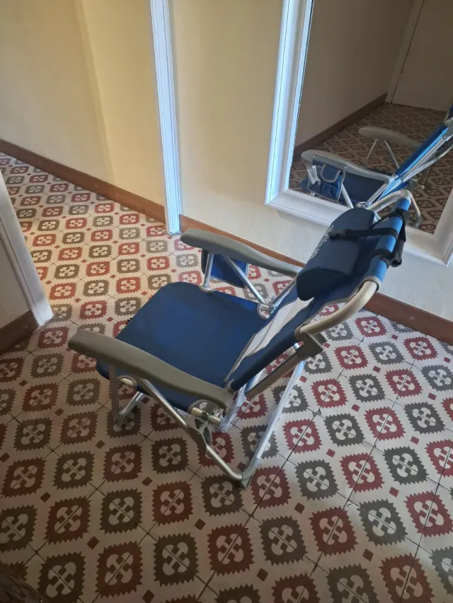 Sedia da spiaggia leggera pieghevole Aktive Blue