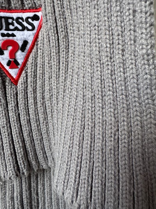 Bufanda Guess Gris