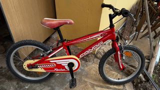 Bicicleta infantil Conor Rocket roja