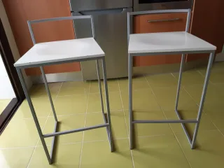Taburetes altos cocina metal y madera
