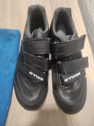 Zapatillas Btwin Spinning. Muy bien estadl