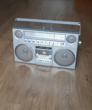 Radio Cassette International 8838