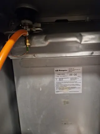 Estufa Orbegozo catalítica negra