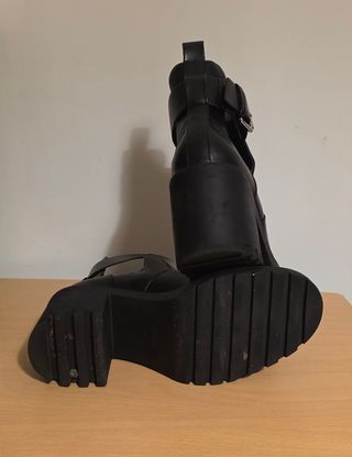 Botas de tacón Lefties pretas