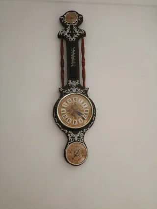 Reloj de pared decorativo