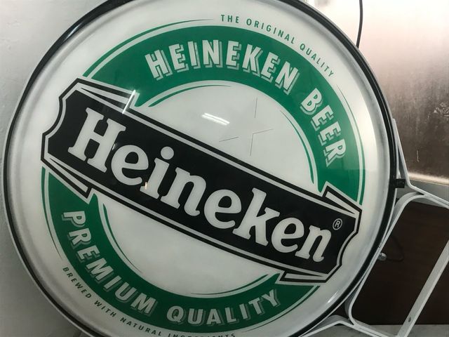 Luminoso Heineken