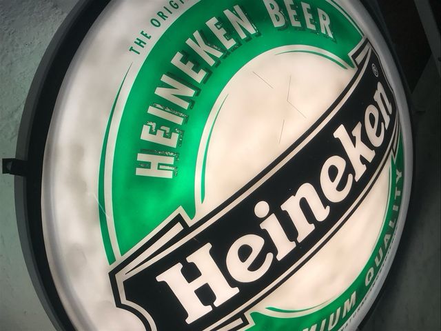 Luminoso Heineken