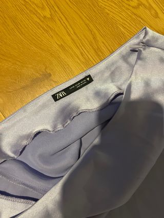 Vestido Zara Lila Asimétrico Plumas