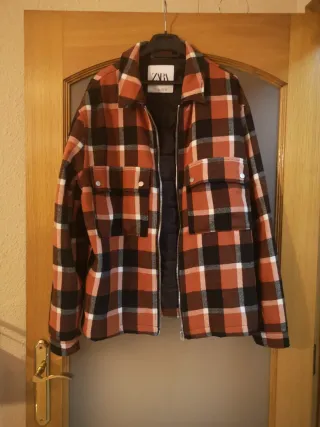 Chaqueta Zara cuadros (leñador) acolchada