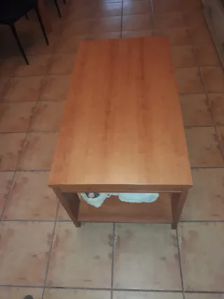 Mesa de centro de madera marrón
