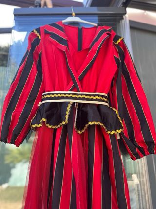 Disfraz doncella/criada mujer.