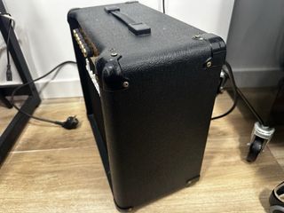 Amplificador Guitarra Marshall MG15CD