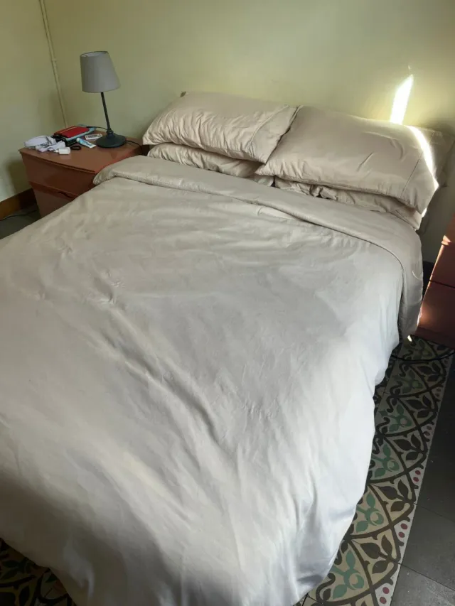 Set biancheria da letto in raso beige