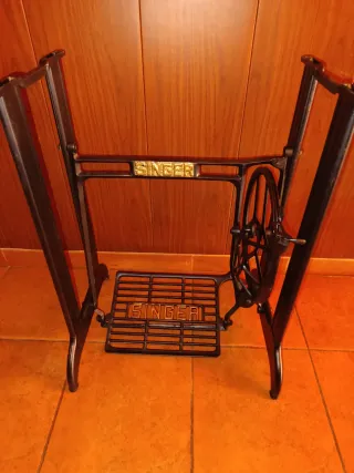 Base Máquina Coser Singer Antigua