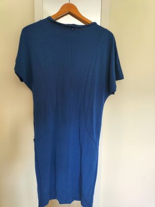 Vestido azul largo con bolsillos