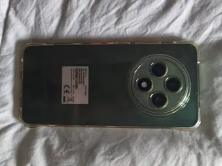 OPPO Reno 12 FS 5G como nuevo